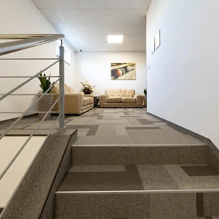 호텔 Bnc - Restaurant - Bowling 3*